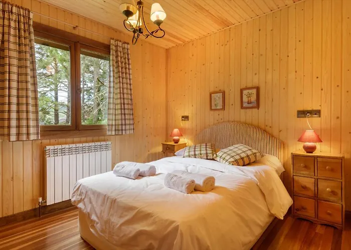 Pico Aspe Semesterbostad Villanúa